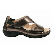 Sandália com Calcanhar Fechado Comfy Bermuda